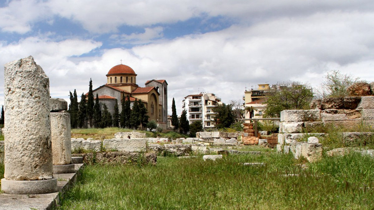 Древнее кладбище Афин